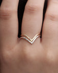 NEYA | Bague chevron martelée - Hipsy