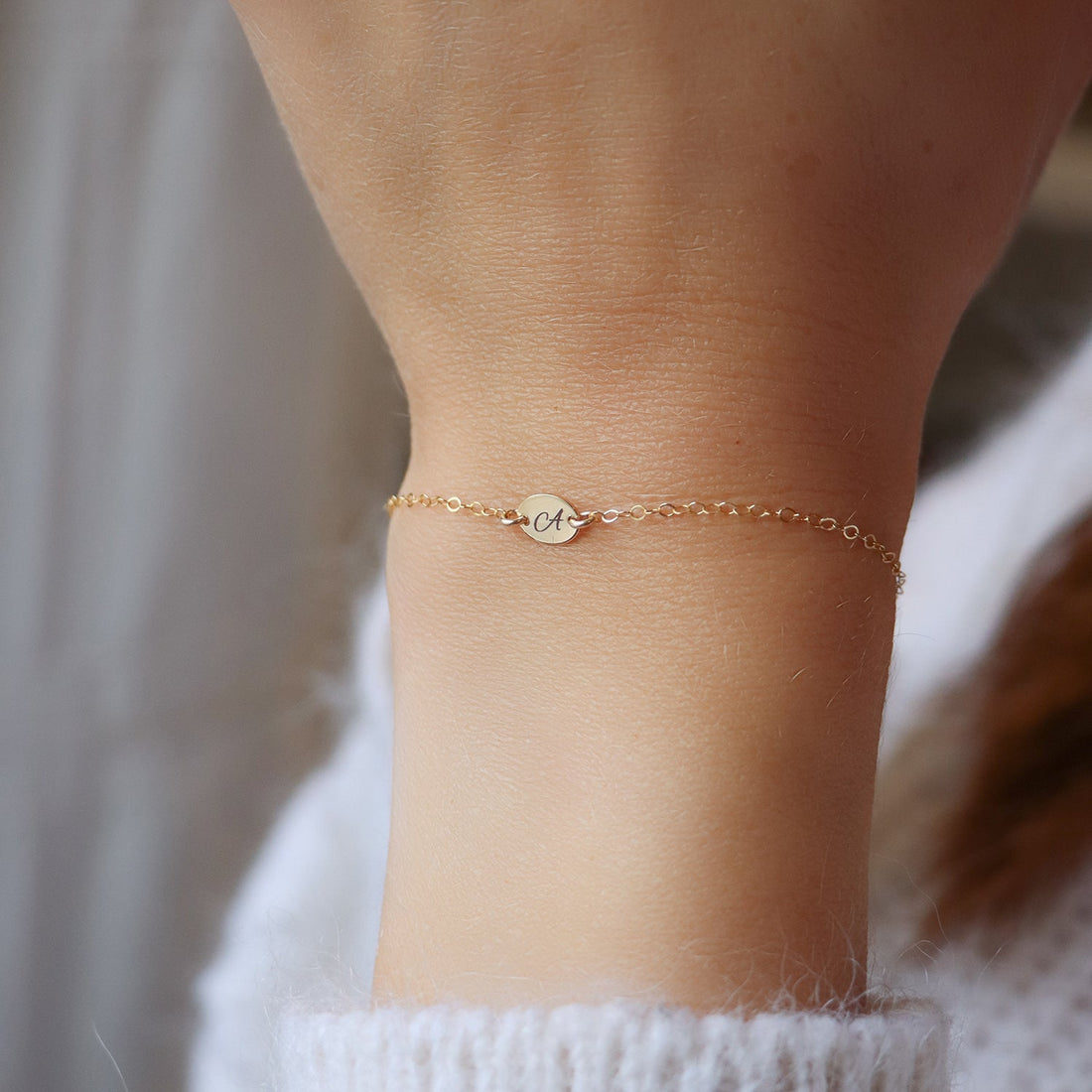 Bracelet petit médaillon à graver gold filled - Hipsy